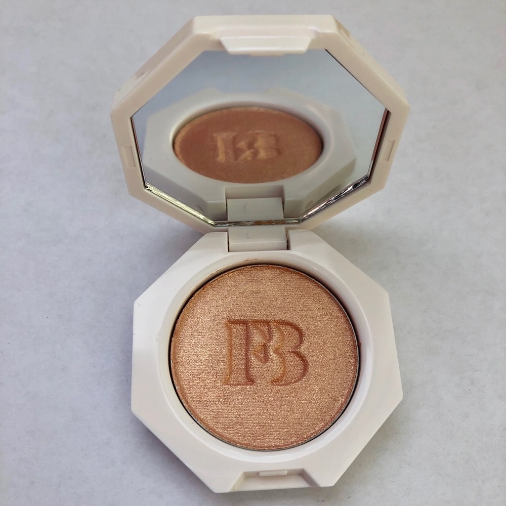 Fenty Beauty Mini Killawatt Freestyle Highlighter